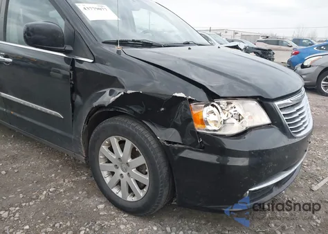 2015 Chrysler Town & Country Touring из США, поврежденный, VIN 2C4RC1BG2FR619583
